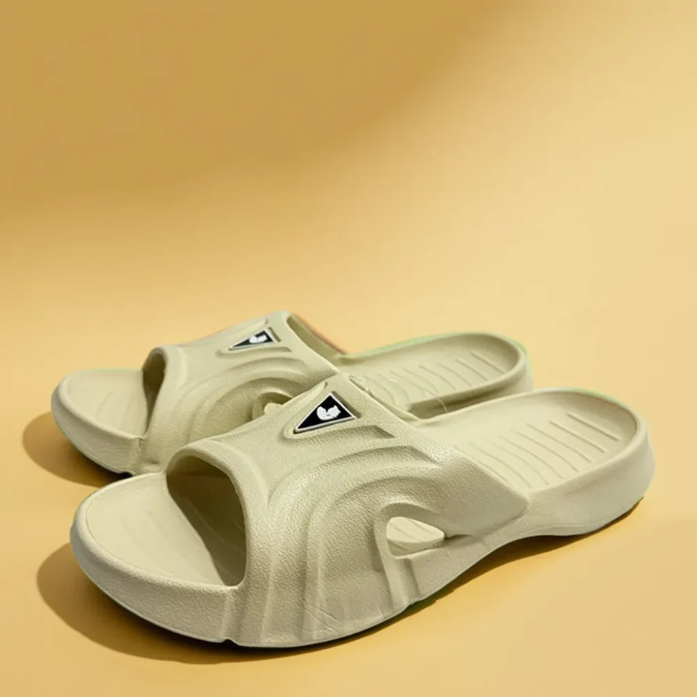vizaro.lk Emblem Chunky Slide Sandals .png