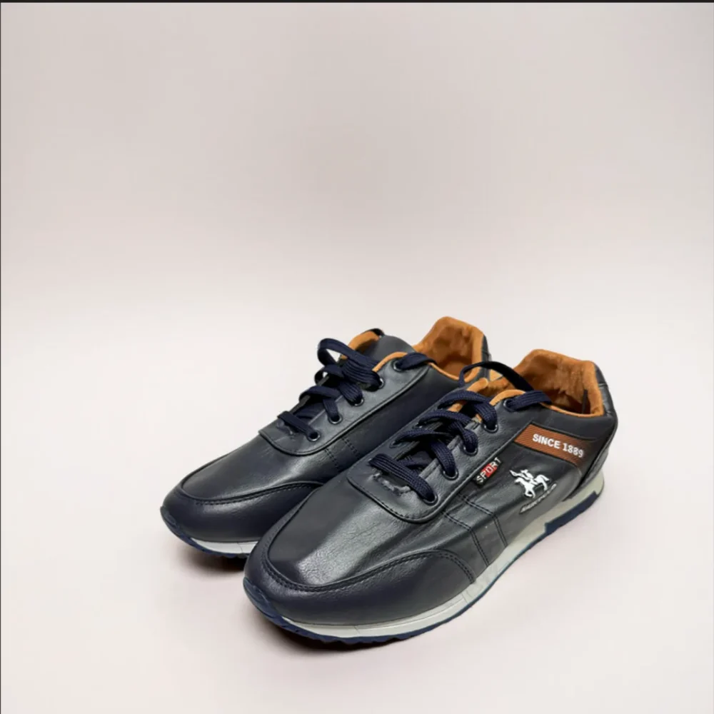 Men's Classic Leather Sneakers - Image 5